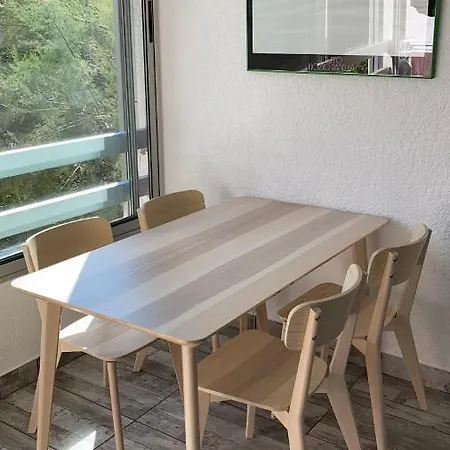 Apartment Spacieux Sur Le Port De *